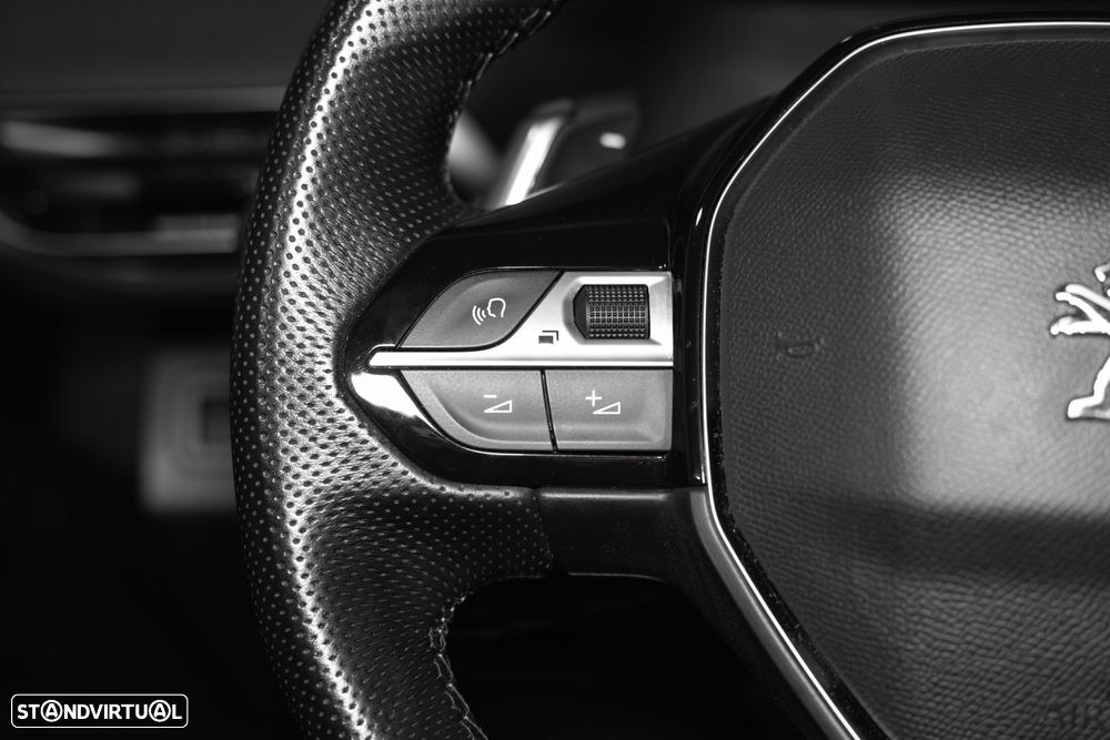 Peugeot 5008 1.2 PureTech GT EAT8 - 7