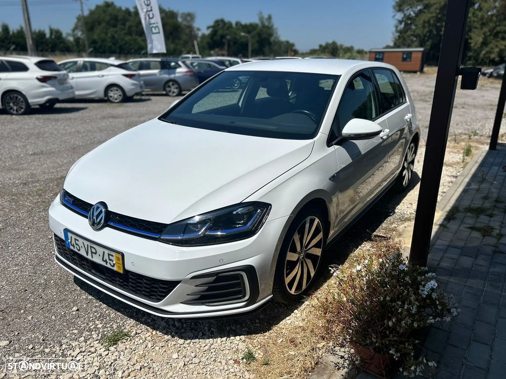 VW Golf - 4