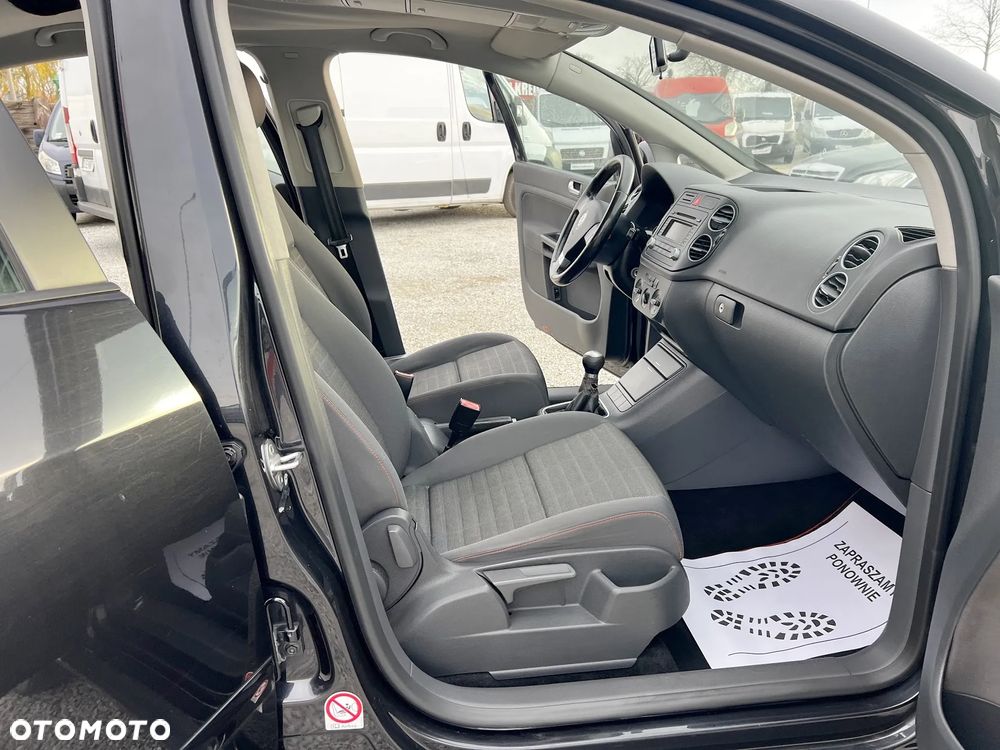 Volkswagen Golf - 14