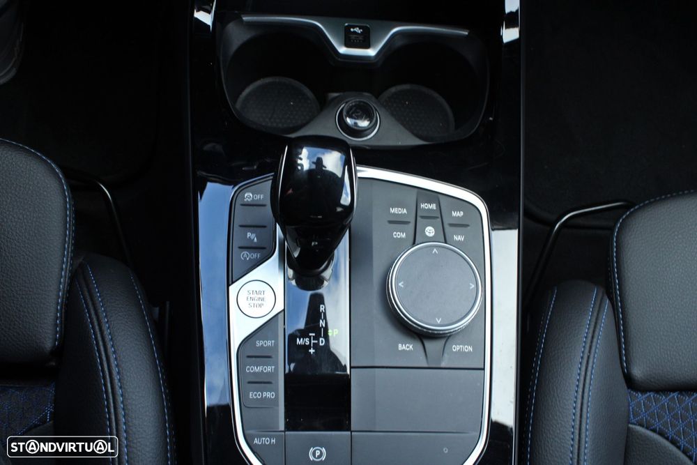 BMW 116 d Pack Desportivo M Auto - 14