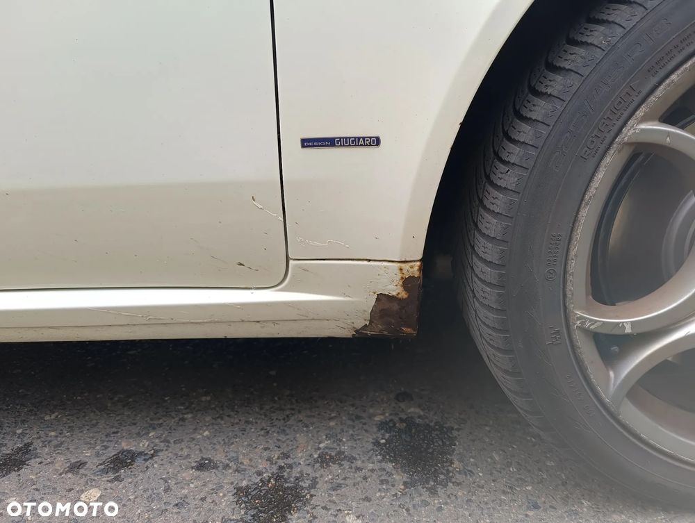 Alfa Romeo 159 1.9JTDM ti - 15