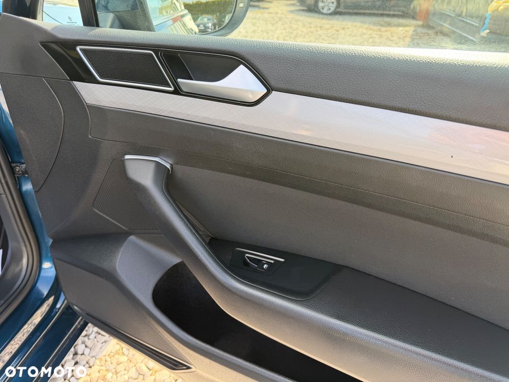 Volkswagen Passat 2.0 TDI EVO Business DSG - 35