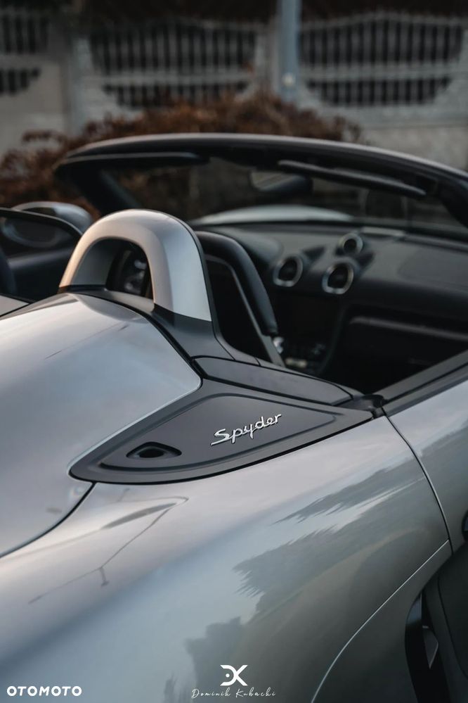 Porsche 718 Spyder - 7