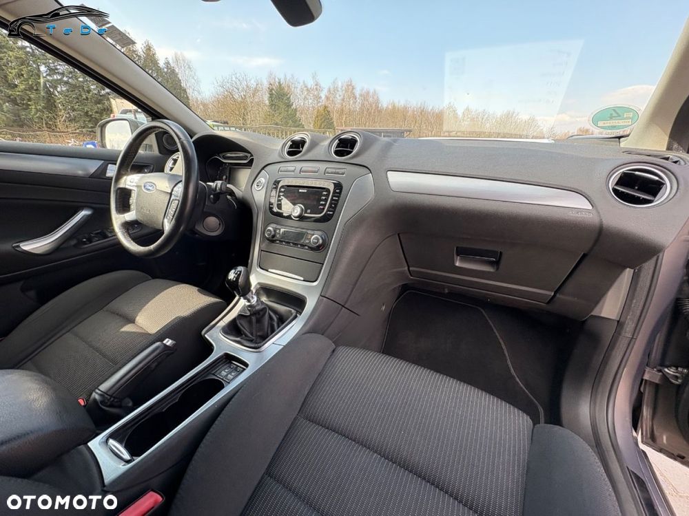 Ford Mondeo 1.6 T Platinium X Plus (Titanium) - 35