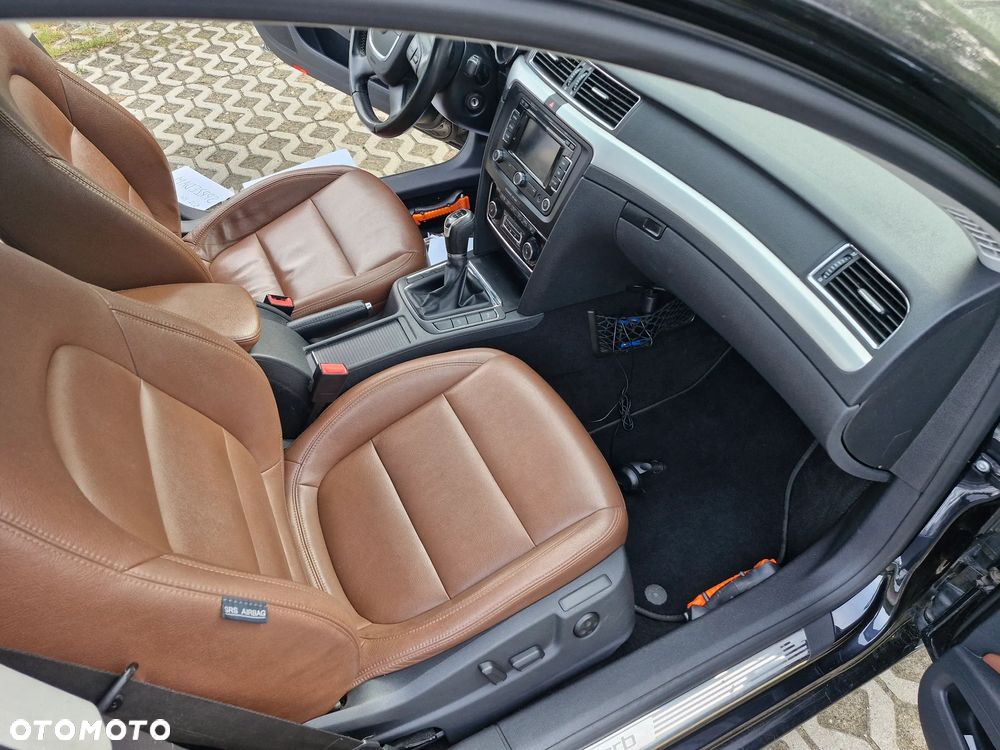 Skoda Superb 1.6 TDI Green tec Exclusive - 4