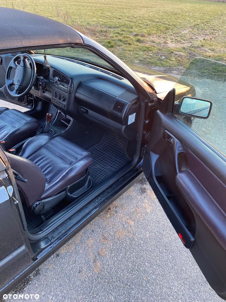 Volkswagen Golf - 34