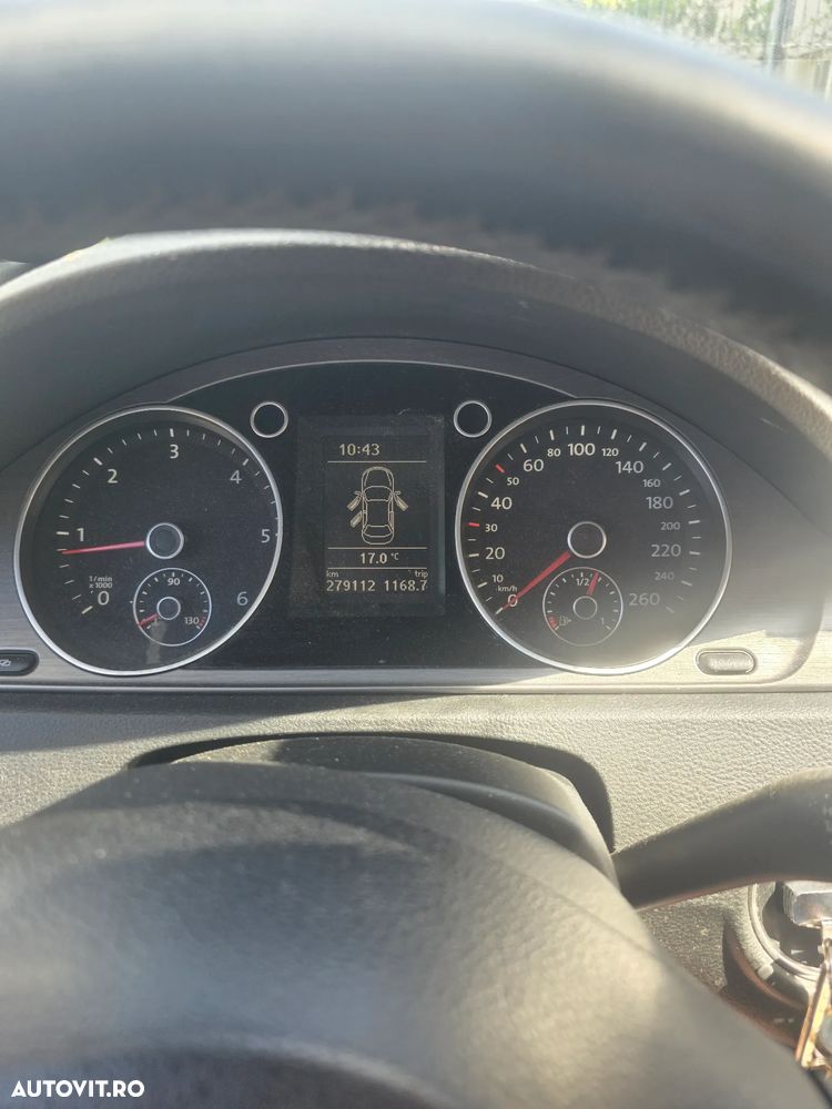 Volkswagen Passat 1.6 TDI BlueMotion Technology Comfortline - 23