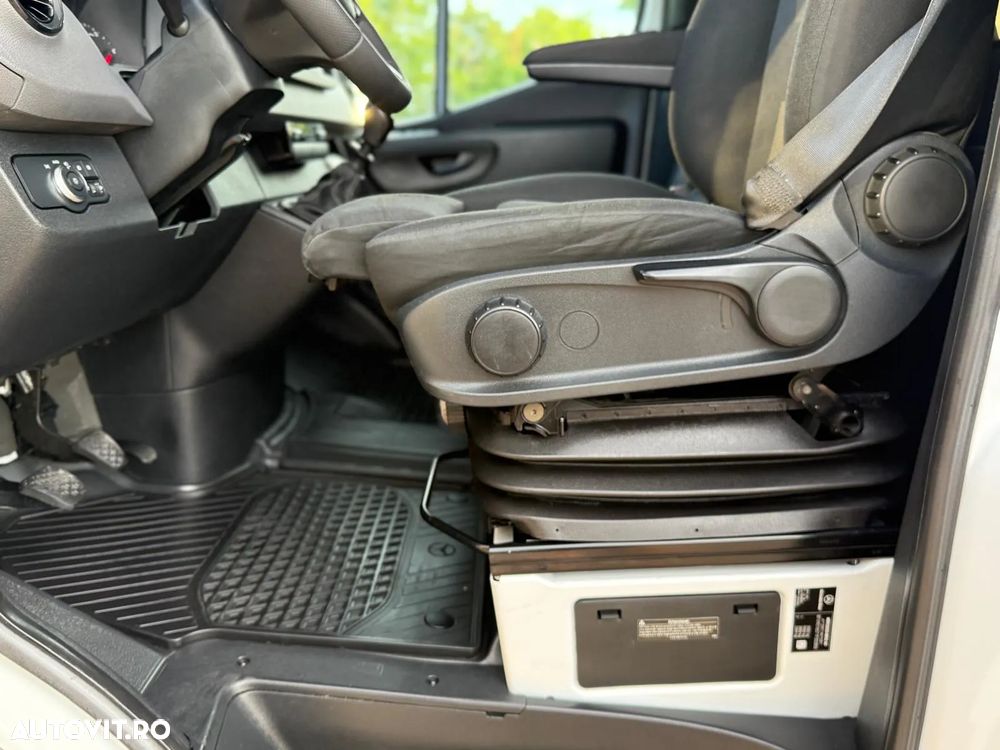 Mercedes-Benz Sprinter - 13