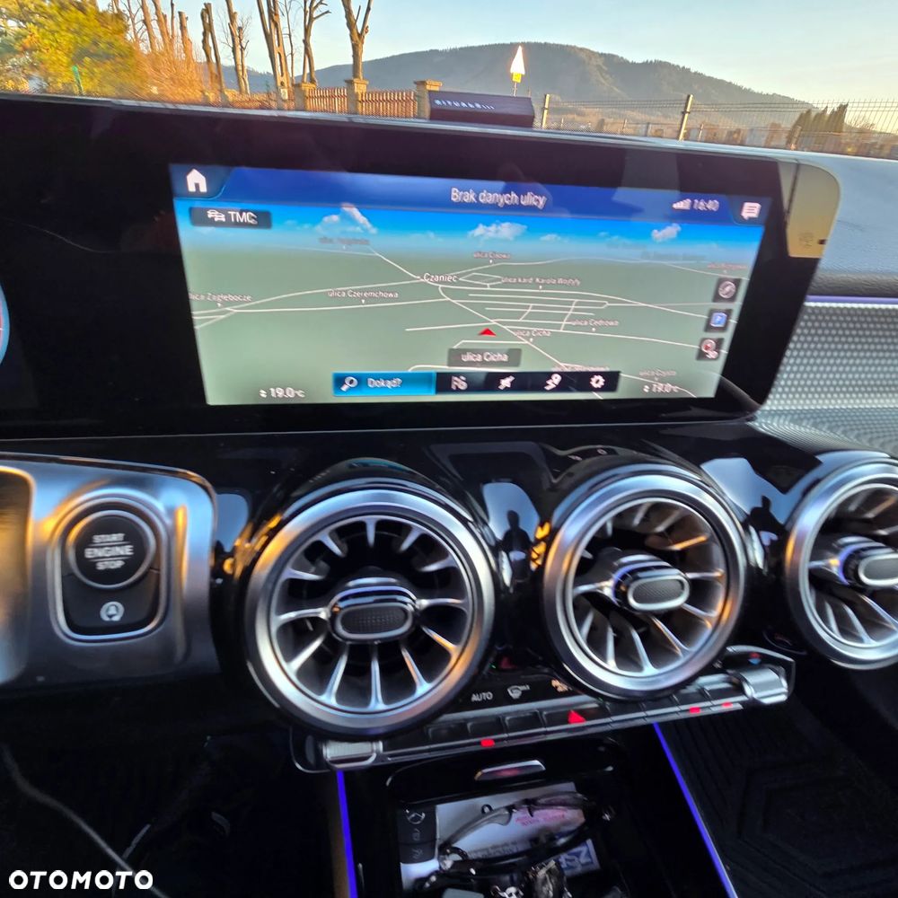 Mercedes-Benz GLB 220 d 4-Matic Progressive 8G-DCT - 22