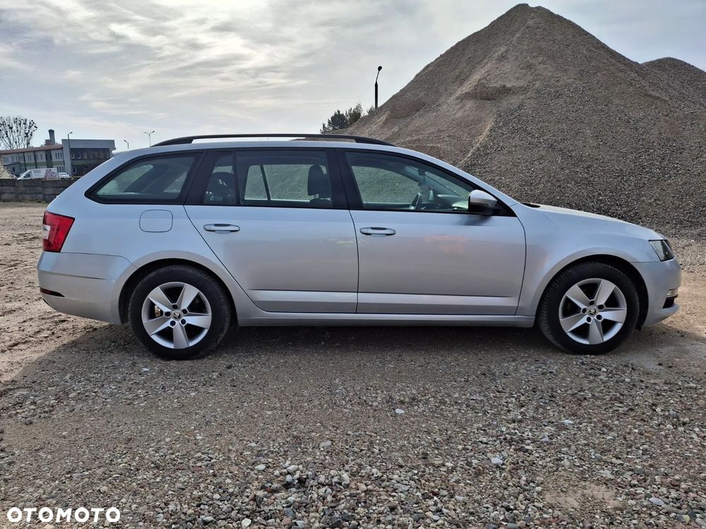 Skoda Octavia 1.6 TDI Ambition - 7