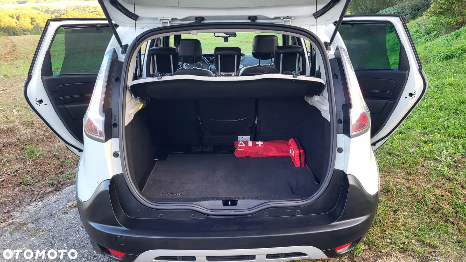 Renault Scenic 1.2 TCe Energy Bose - 18