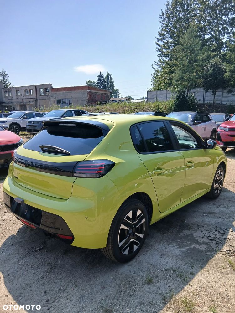 Peugeot 208 - 7