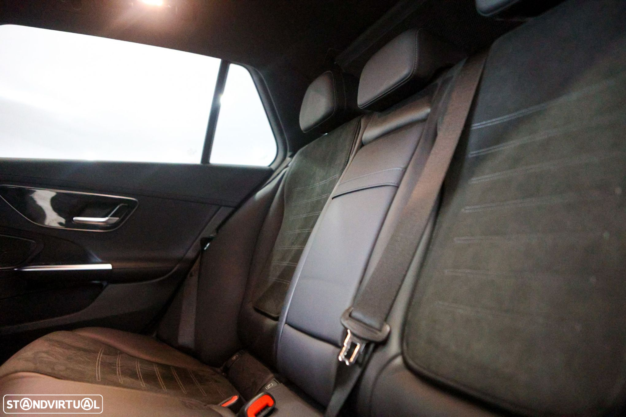 Mercedes-Benz C 220 d AMG Line - 19