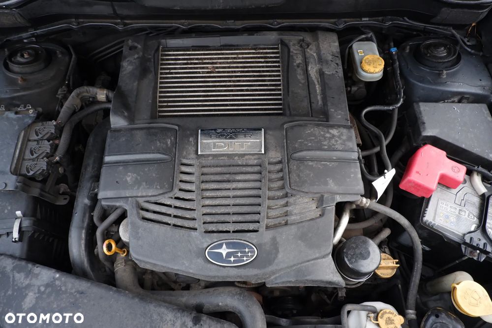 Subaru Forester 2.0XT Platinum Lineartronic - 38