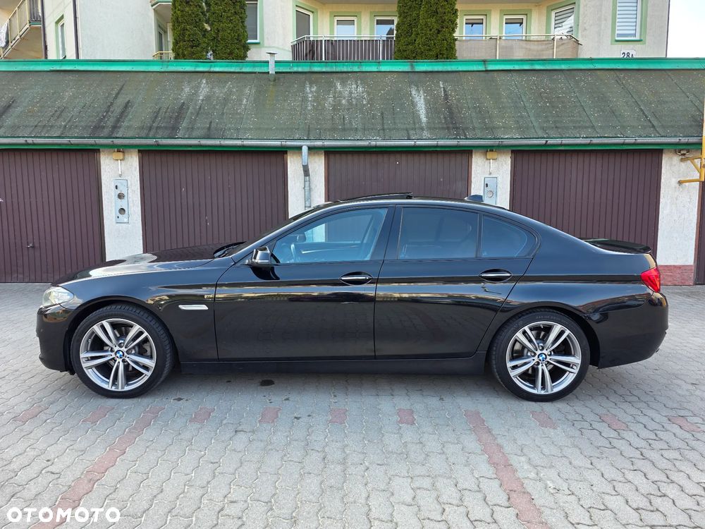 BMW Seria 5 528i xDrive Sport-Aut - 8
