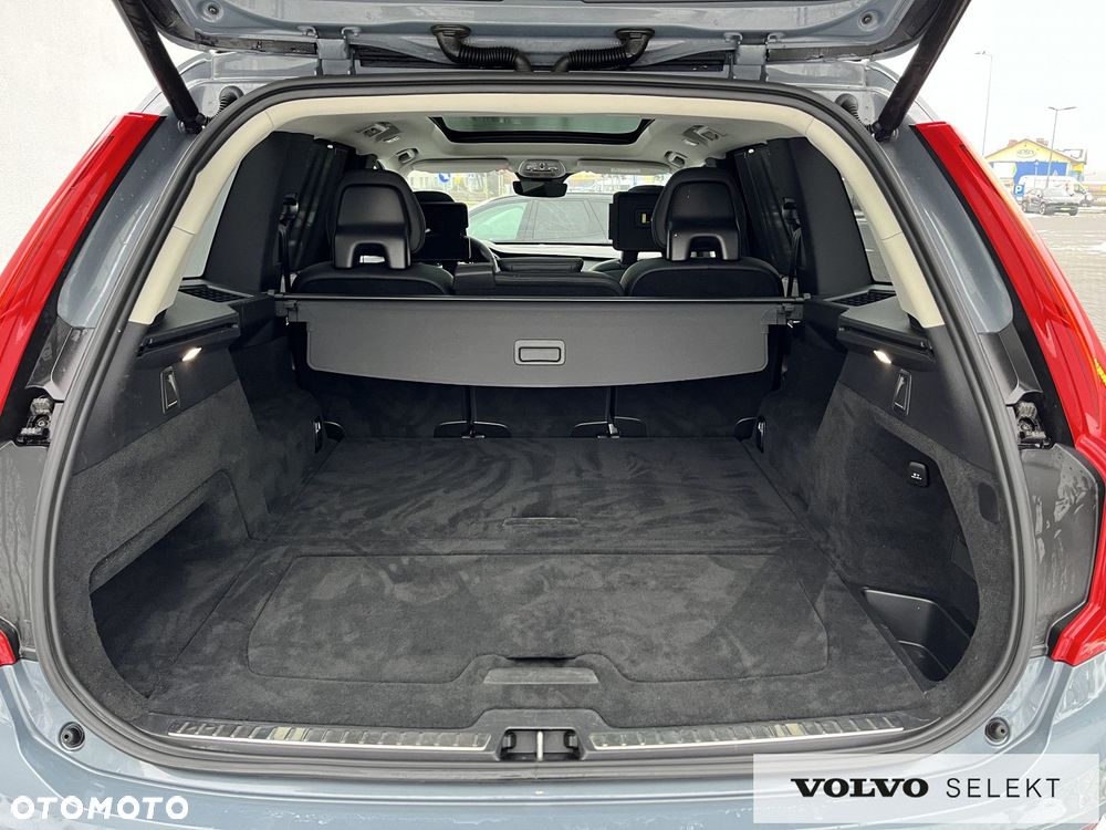 Volvo XC 90 - 40