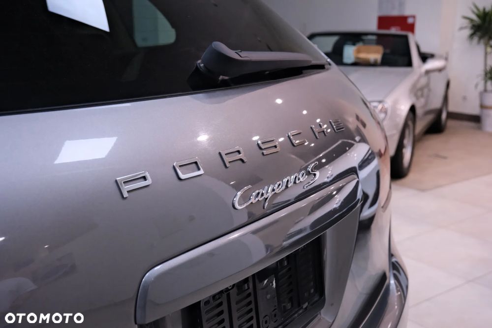 Porsche Cayenne S Tiptronic S - 19