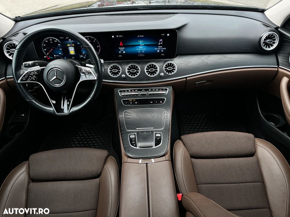 Mercedes-Benz E 220 d 4MATIC Aut. - 11