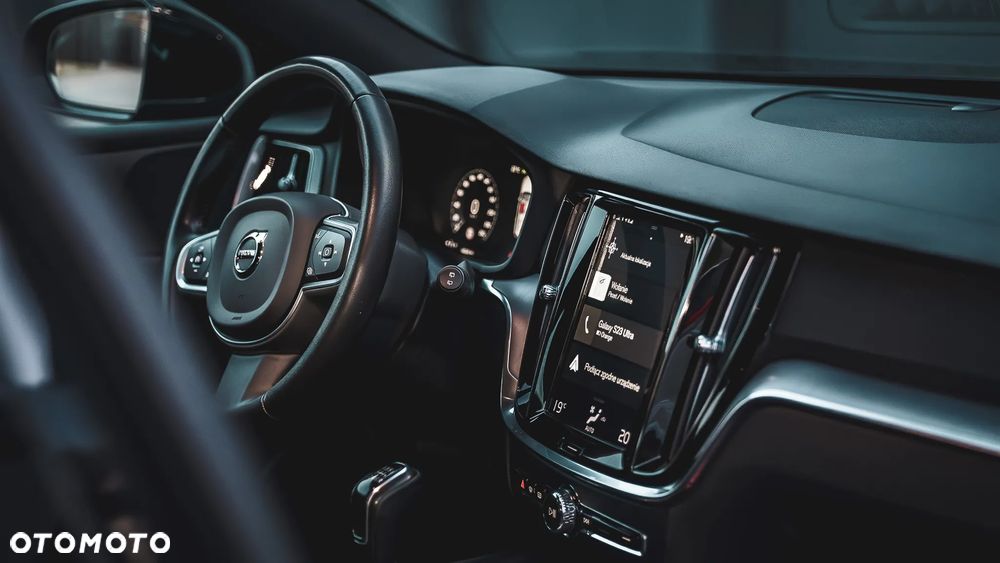 Volvo V60 D3 Momentum - 24