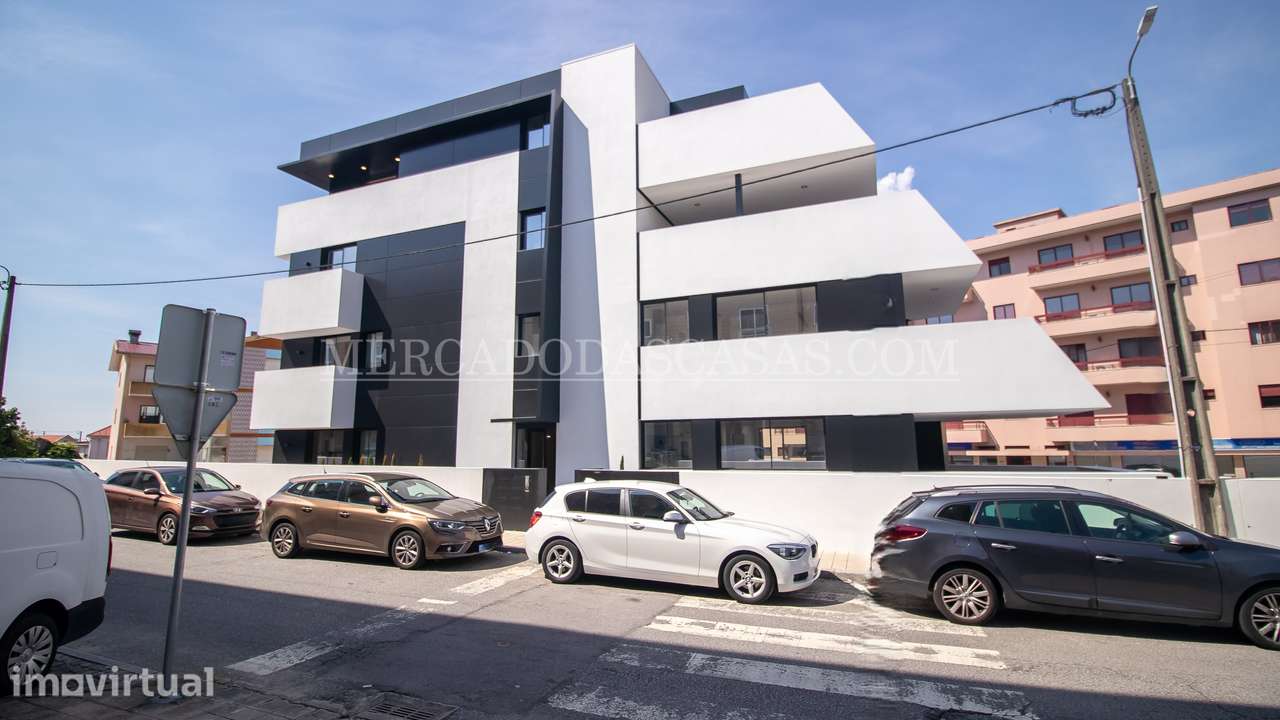 Apartamento T1 C/arrumo, varanda,2 lugares garagem - Grande imagem: 4/13