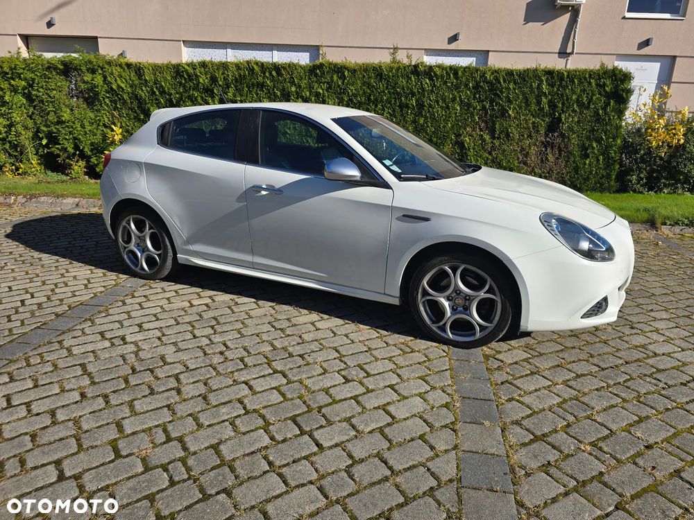 Alfa Romeo Giulietta 2.0 JTDM 16V Turismo - 4