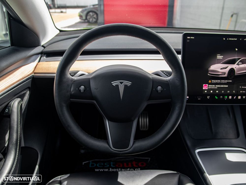 Tesla Model 3 Performance Dual Motor AWD - 24