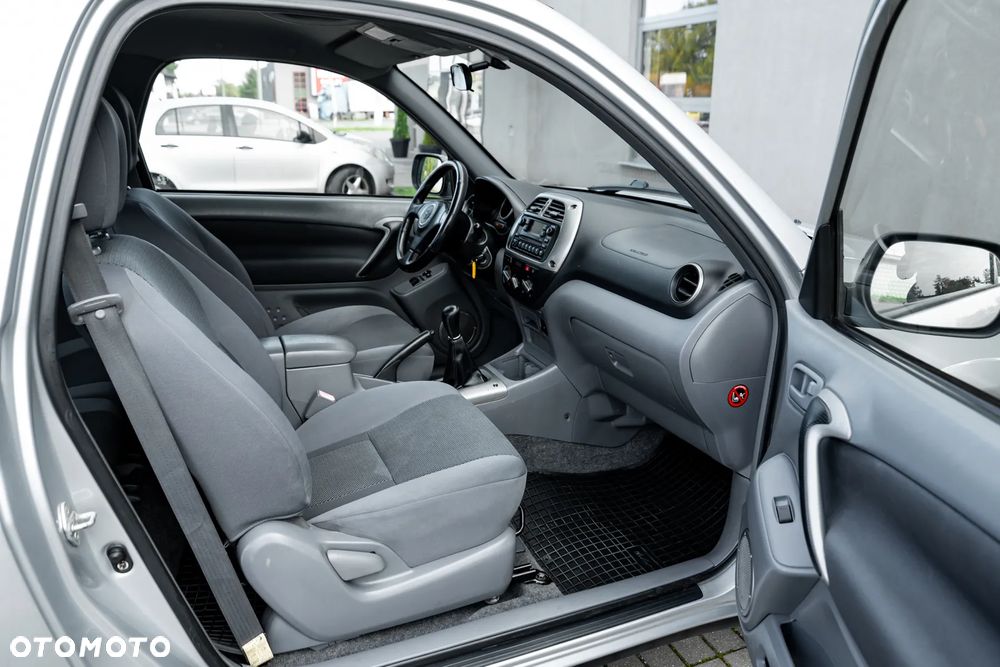 Toyota RAV4 4x4 Sol - 20