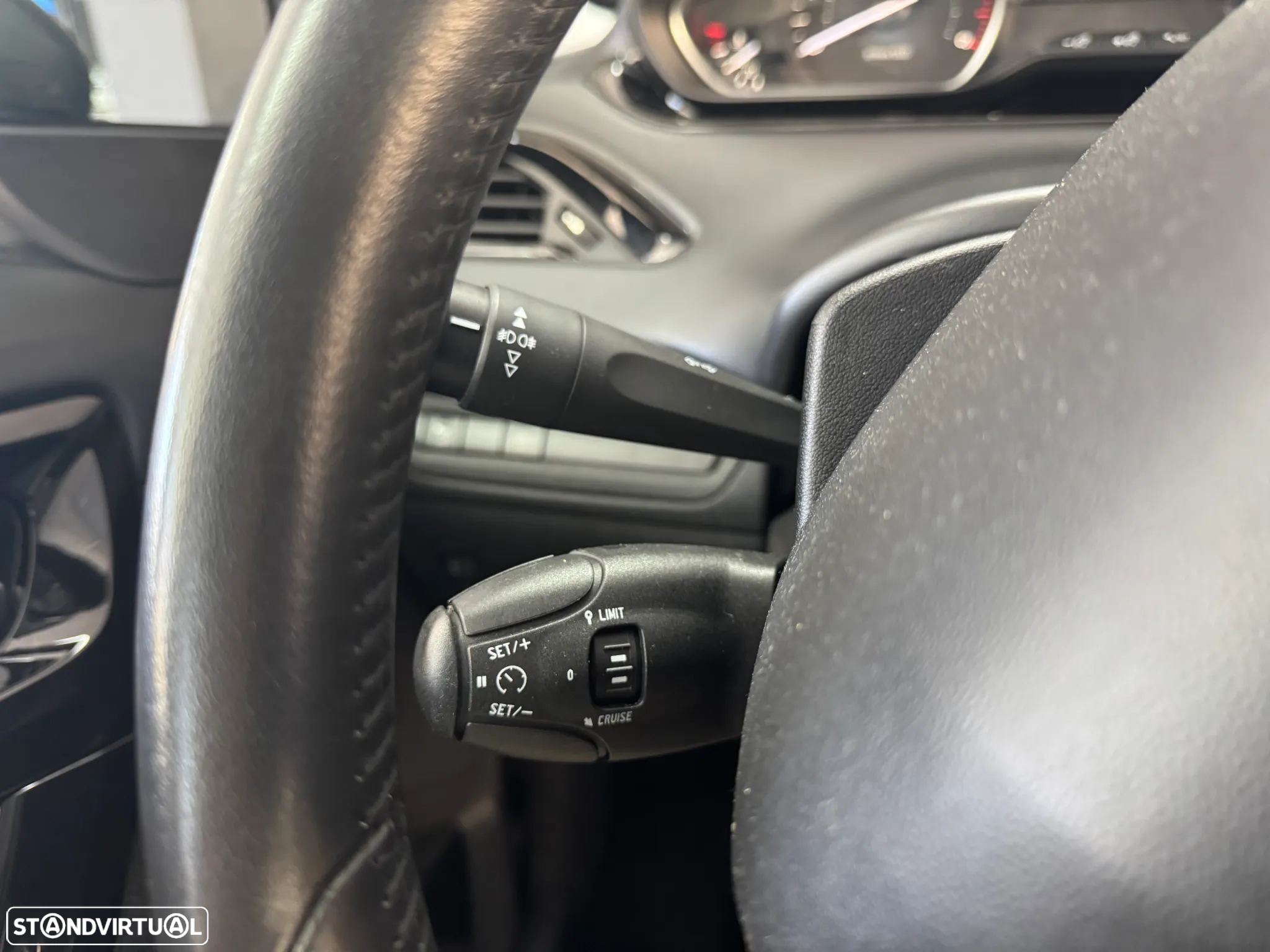 Peugeot 208 1.5 BlueHDi Allure - 30