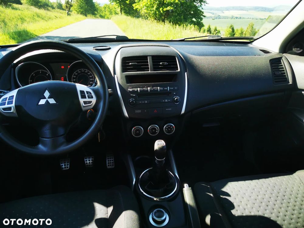 Mitsubishi ASX - 8