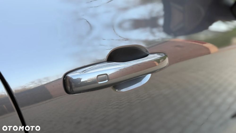 Volvo XC 60 B5 B AWD Ultra Black Edition - 34