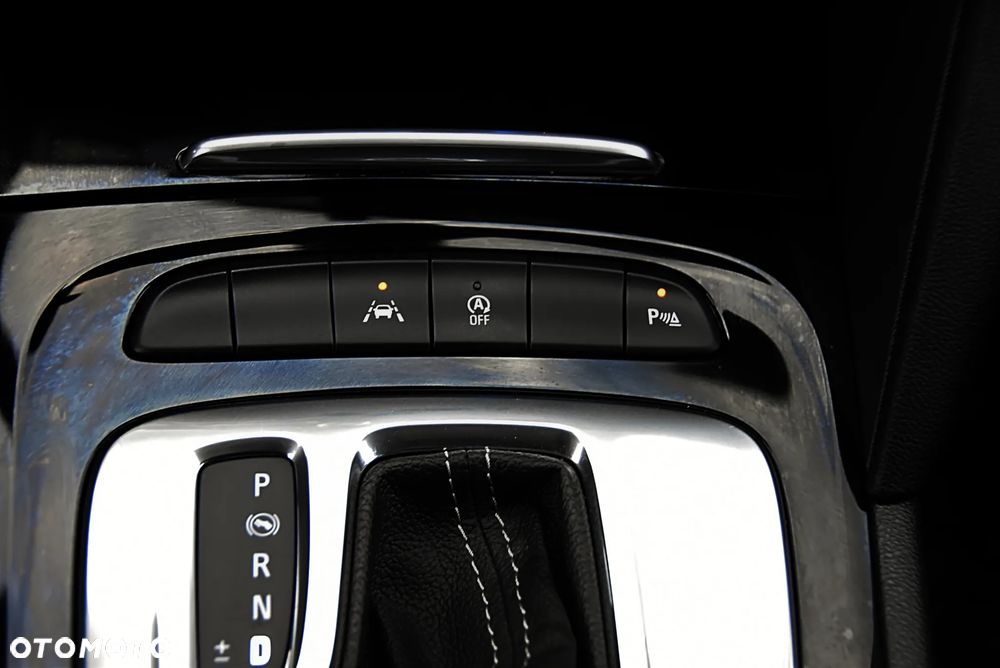 Opel Insignia 1.5 T GPF Innovation S&S - 32