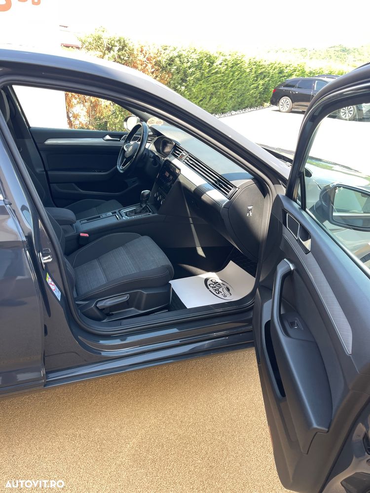 Volkswagen Passat 1.6 TDI SCR DSG Business - 22