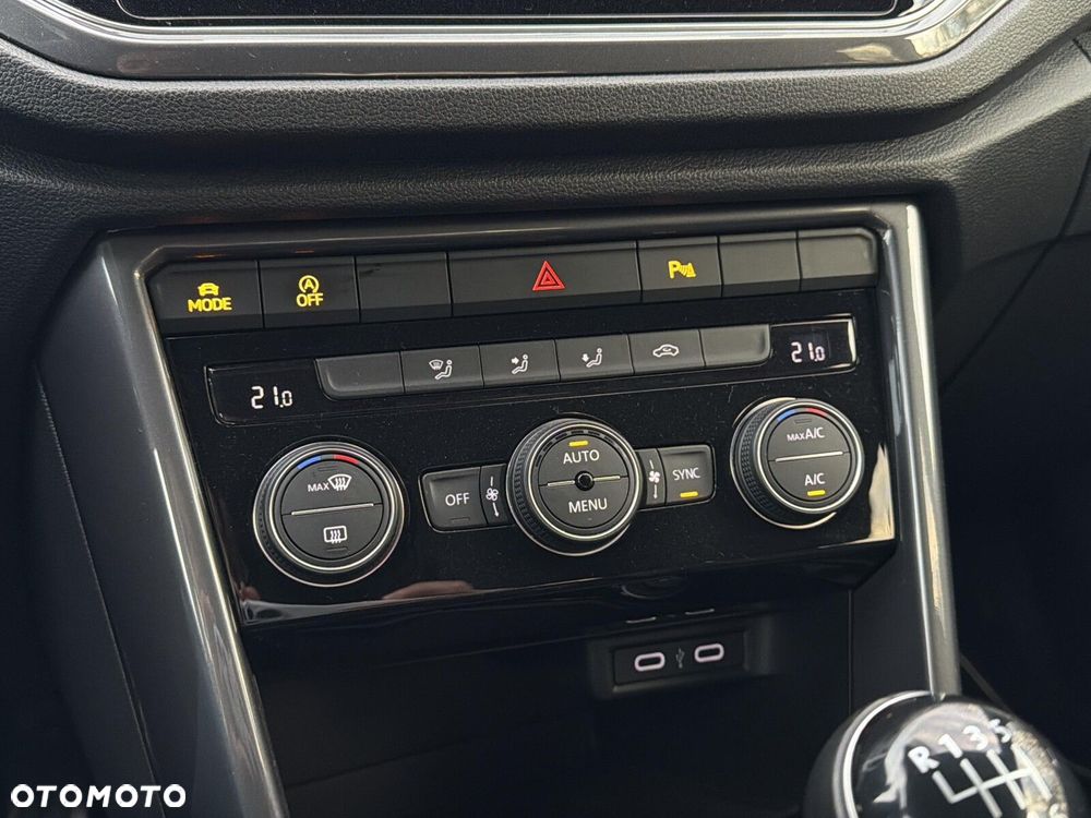 Volkswagen T-Roc 1.5 TSI GPF ACT Premium - 21