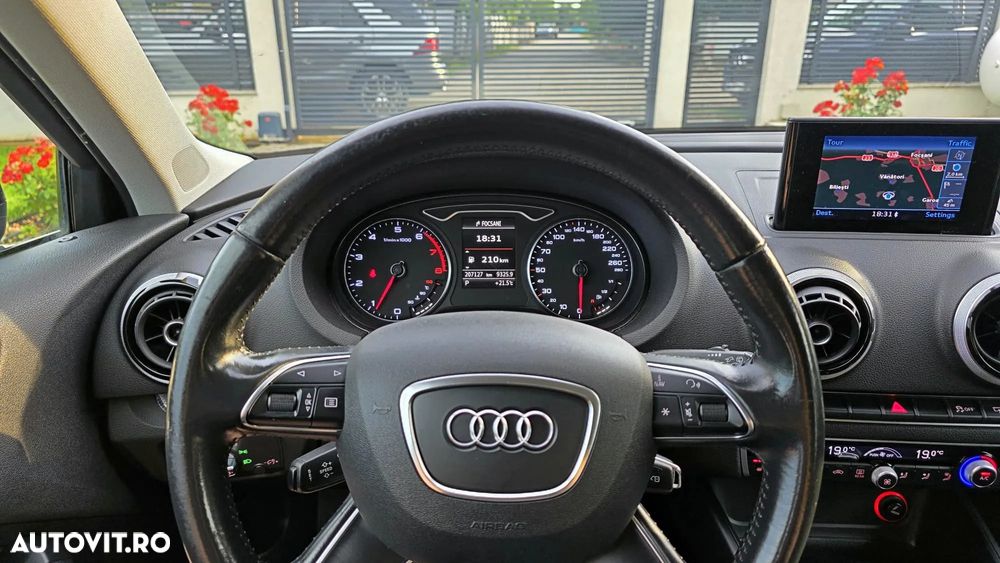 Audi A3 1.4 TFSI S tronic Ambiente - 2