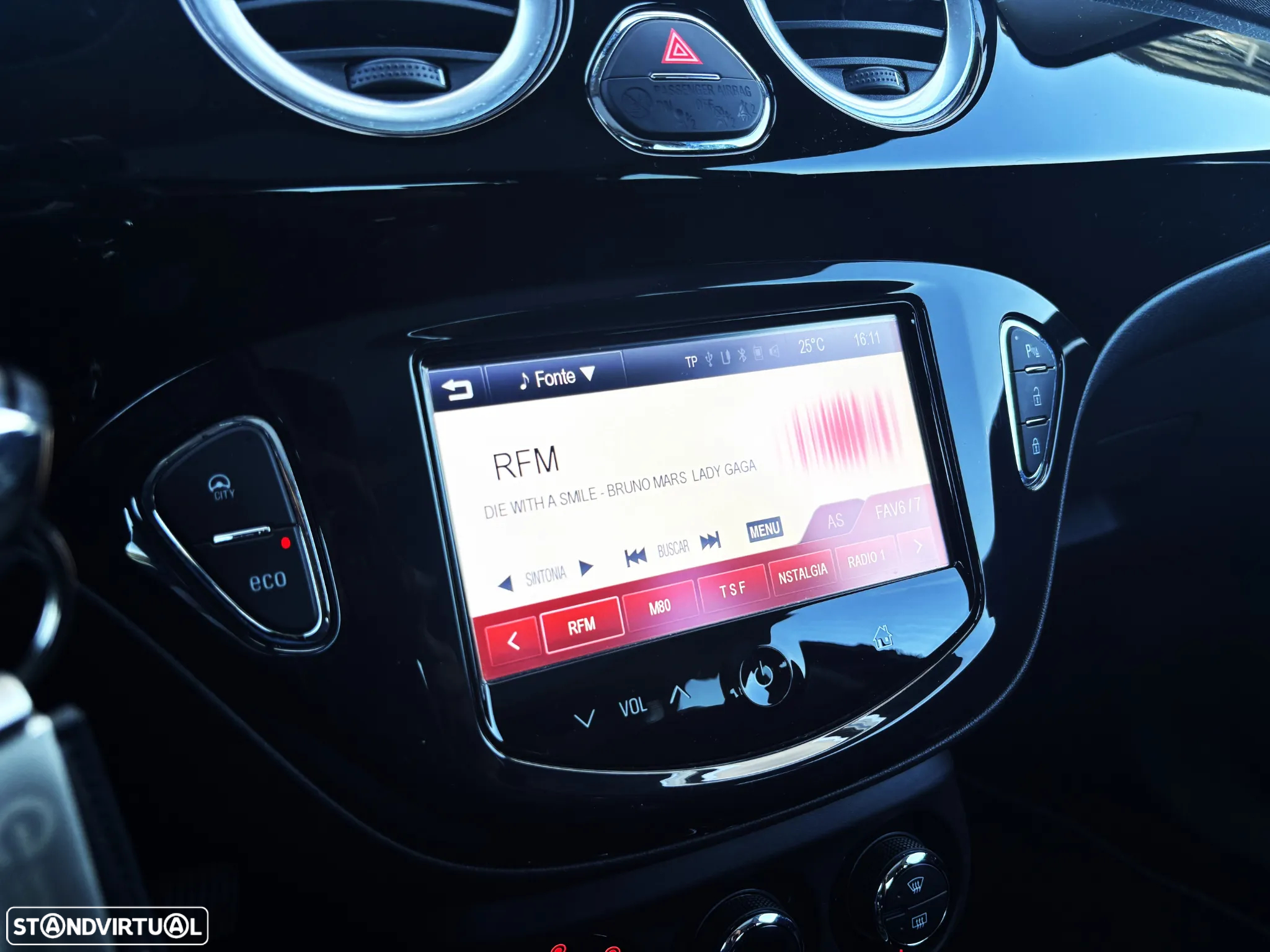 Opel Adam 1.0 T Glam - 27