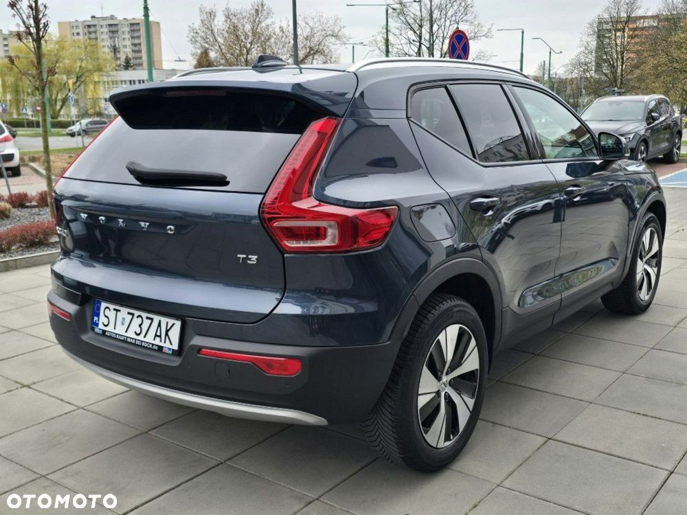 Volvo XC 40 T3 Geartronic Momentum Pro - 3