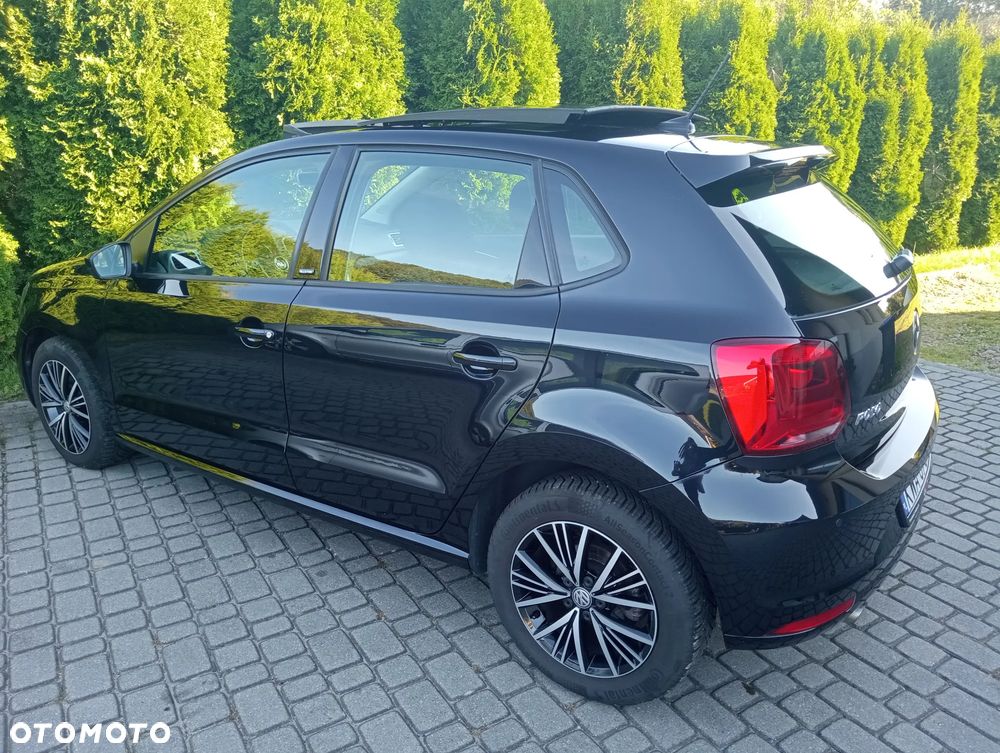 Volkswagen Polo 1.2 TSI Blue Motion Technology DSG Allstar - 4