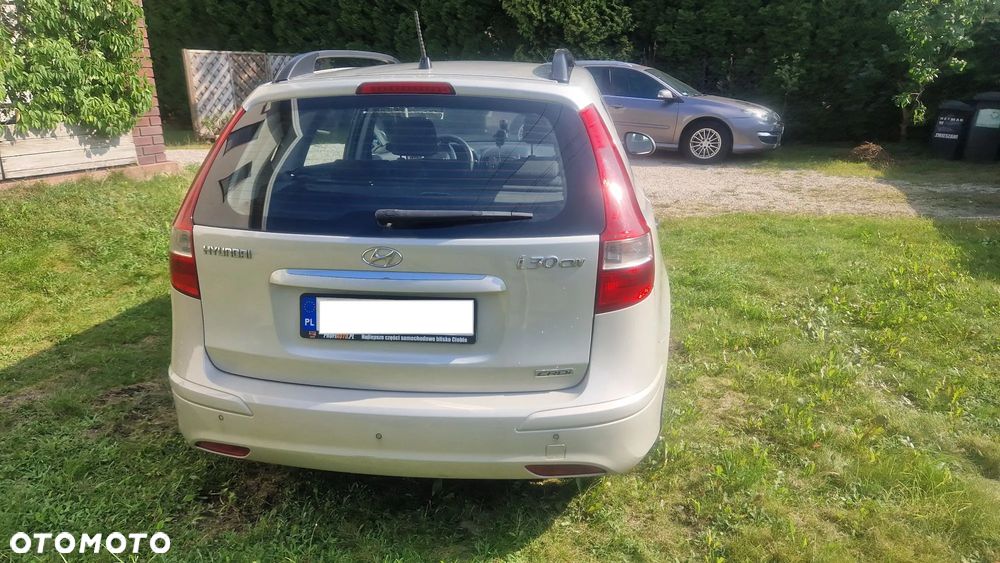 Hyundai i30 1.6 CRDi Base + World Cup - 4