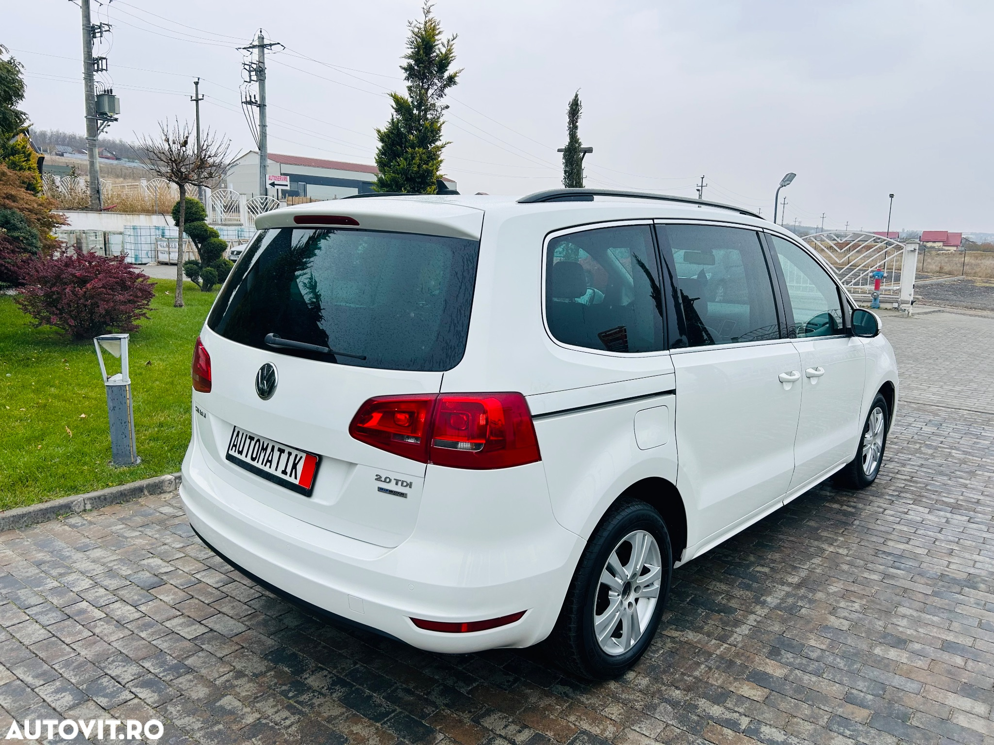 Volkswagen Sharan 2.0 TDI DSG BlueMotion Technology Highline - 9