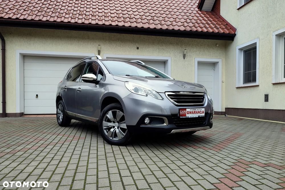 Peugeot 2008 1.2 Pure Tech Allure S&S - 23