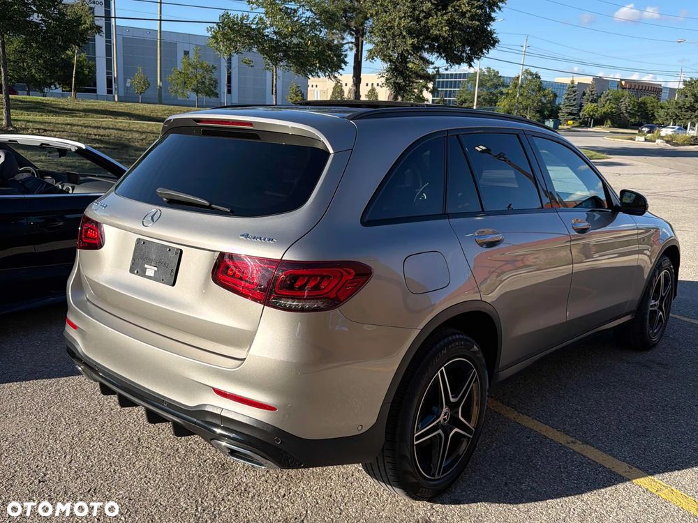 Mercedes-Benz GLC 300 4Matic 9G-TRONIC AMG Line - 5