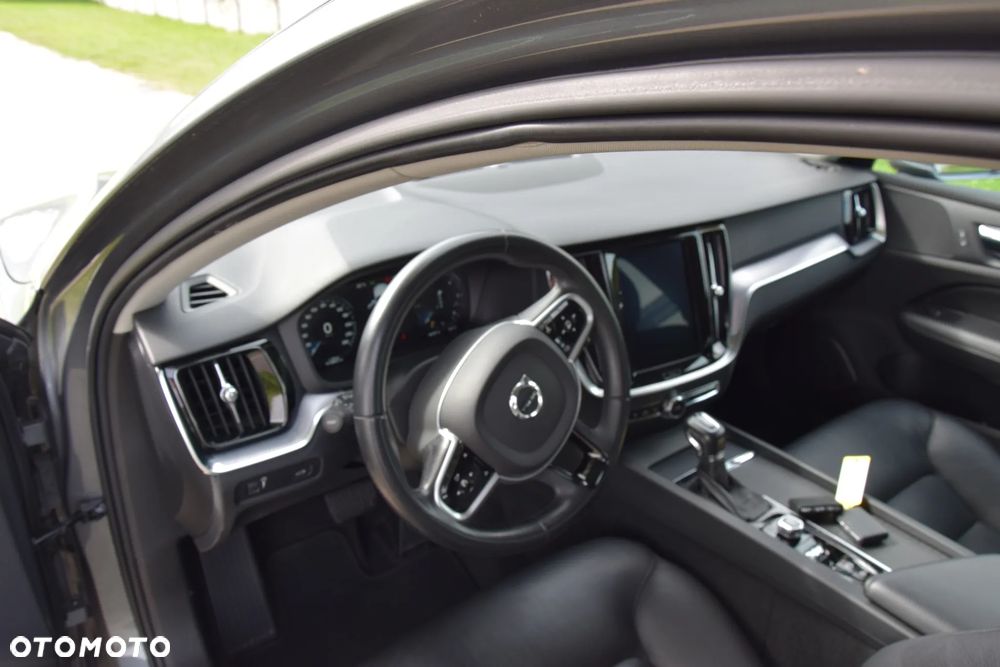 Volvo V60 D3 AWD Geartronic Momentum - 14