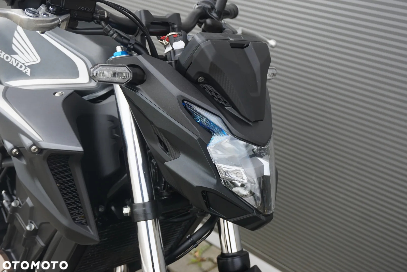 Honda CB - 9