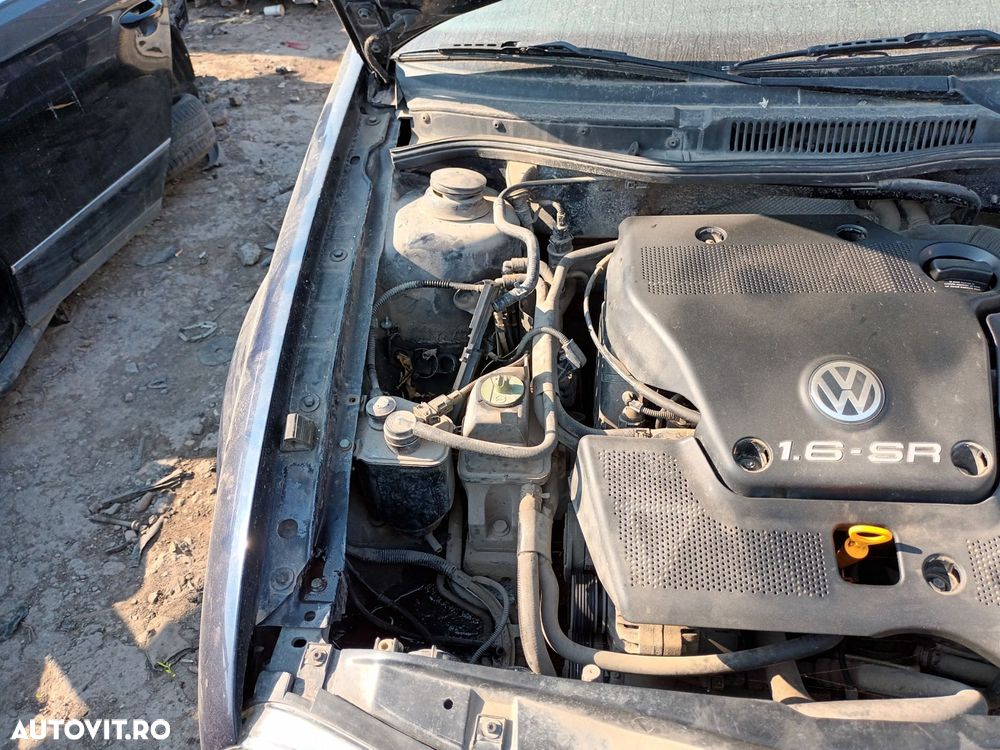 Dezmembrari  VW GOLF 4  1997  > 2006 1.6 Benzina - 6