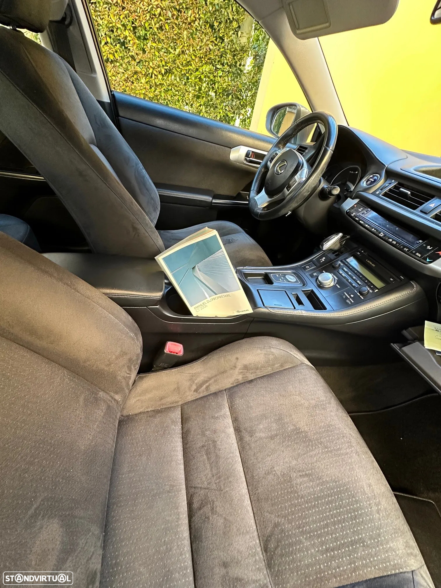 Lexus CT 200h - 12