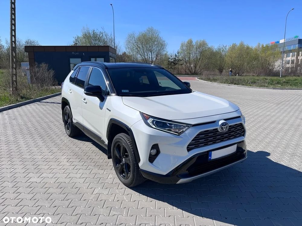 Toyota RAV4 - 8