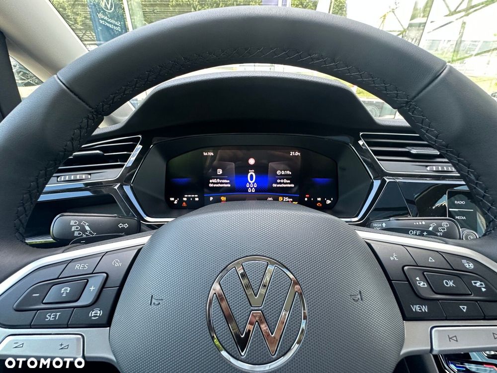 Volkswagen Touran 1.5 TSI EVO Comfortline Plus DSG - 16
