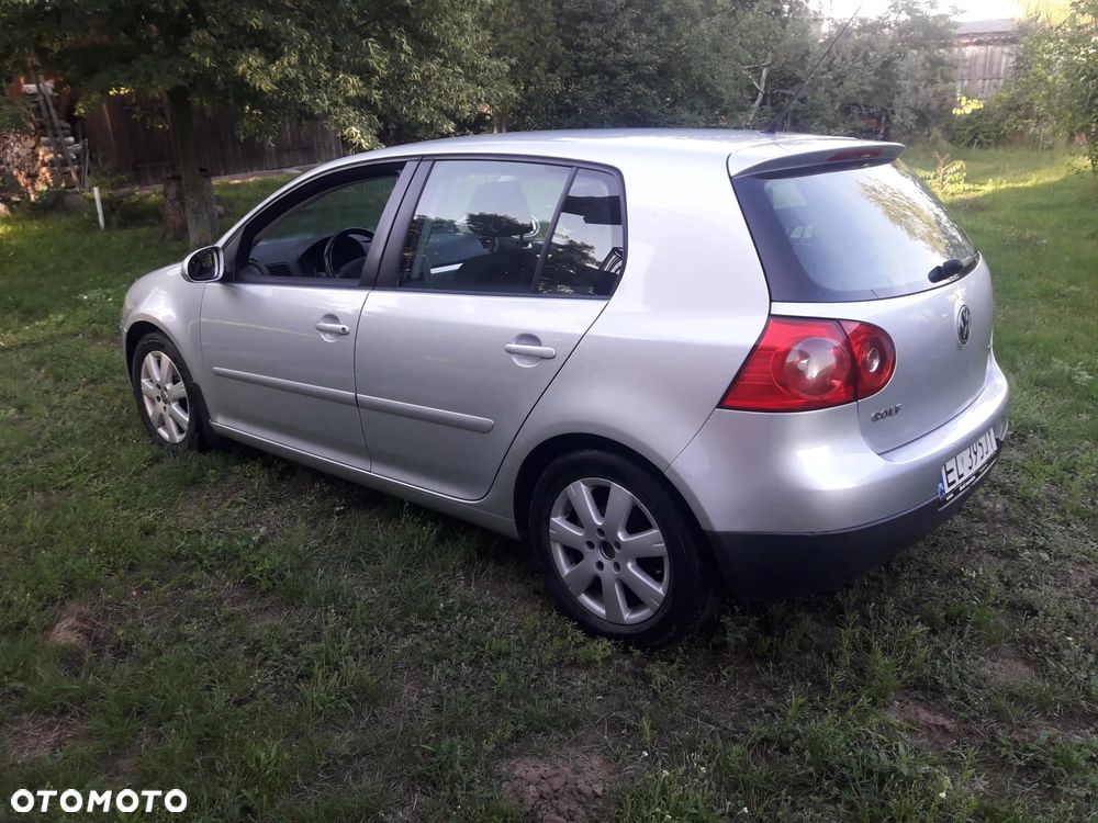 Volkswagen Golf V 1.9 TDI Q-Line - 2