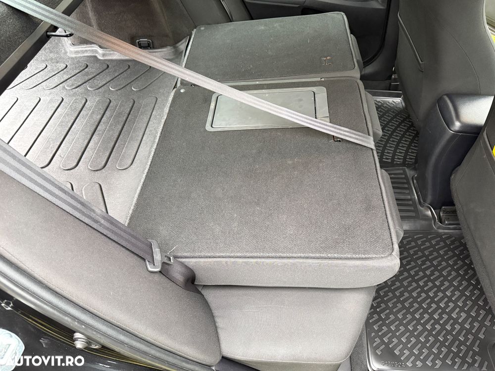 Toyota Avensis 1.8 Multidrive S Edition (2014) - 12