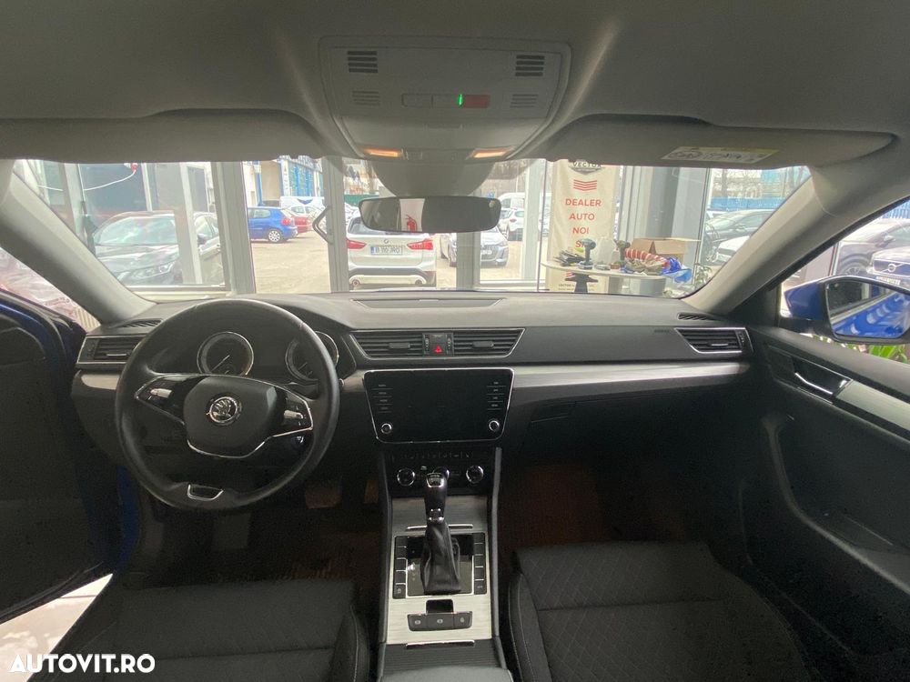 Skoda Superb 2.0 TDI DSG Ambition - 11